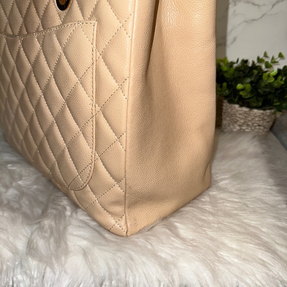 💎✨CHANEL✨💎 RARE GST beige caviar tote 🧿Authentic caviar leather discontinue - Picture 6 of 12